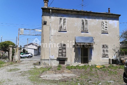 Capannone in Vendita