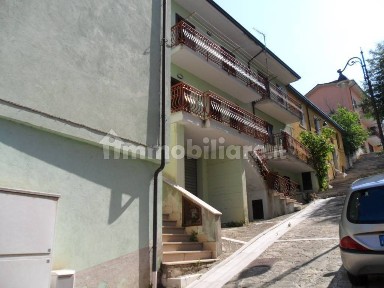Villa a schiera 5 locali, buono stato, Castelfranci