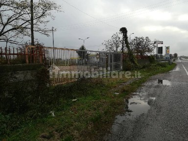 Capannone in Vendita