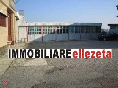 Capannone in Vendita