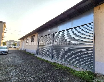 Capannone in Vendita