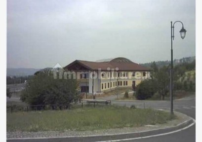 Capannone in Vendita