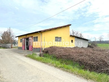 Capannone in Vendita