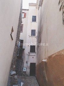 Duronia, Piazza San Rocco, 23