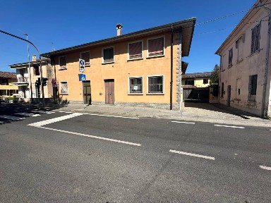 Locale commerciale in Affitto