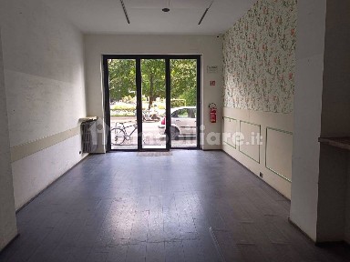 Lodi, Via Agnelli, 28