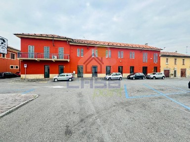 Sant'Angelo Lodigiano, piazza vittorio veneto 8