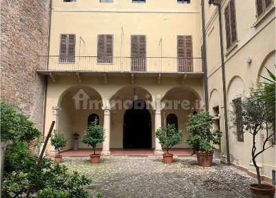 Loft via Giuseppe Mazzini, Centro, Mantova