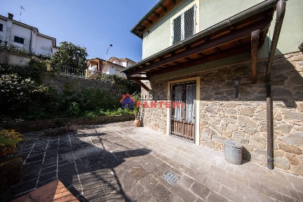 Appartamento via Luigi Norfini 3, Centro, Pescia