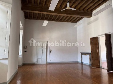 Firenze, Santa Croce, Piazza Dei Peruzzi