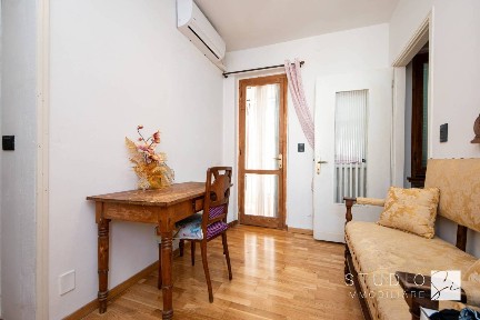 Bilocale piazza San Bartolomeo, Centro Storico, Pistoia