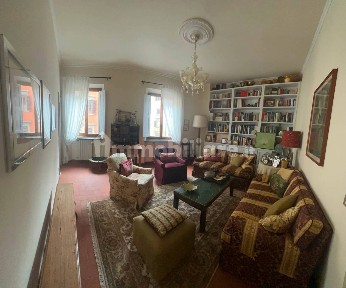 Appartamento via di San Niccolò 47, San Niccolò, Firenze