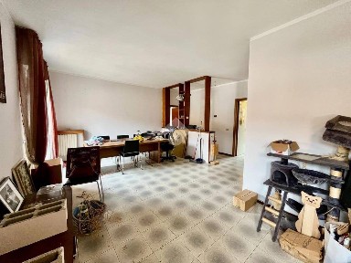Quadrilocale via Francesca Vecchia 78, Santa Lucia, Uzzano