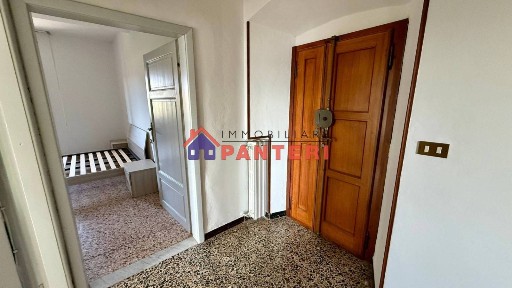 Trilocale via Santovecchio, Alberghi, Via Romana, Pescia Morta, Pescia