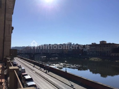 Firenze, Piazza della Repubblica, Lungarno Corsini, 10