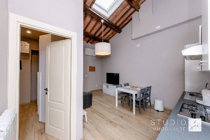 Bilocale via del Giglio, Piazza della Sala, Pistoia