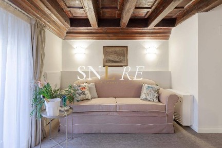 Trilocale via Sant'Agostino, Santo Spirito, Firenze