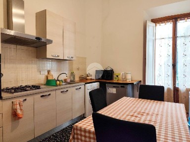 Monolocale via Cairoli 1, Campo di Marte, Firenze