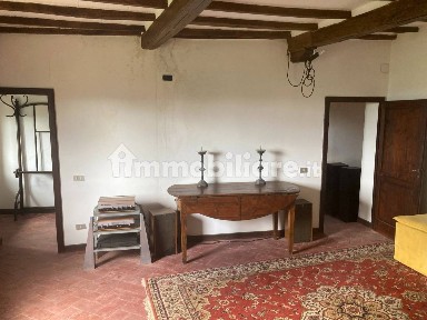 Appartamento via Ferri, Castelli, Pescia Nord, Pescia