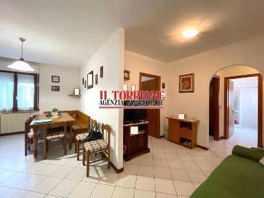 Trilocale via Squarciabocconi, Alberghi, Via Romana, Pescia Morta, Pescia