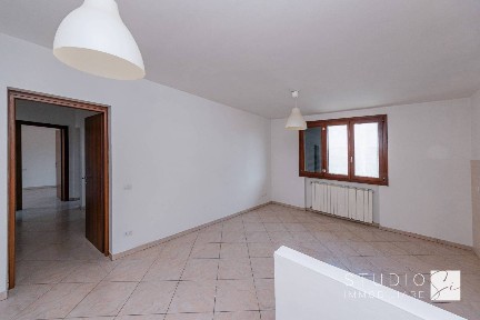 Quadrilocale via Giuseppe Giusti, Centro, Montale