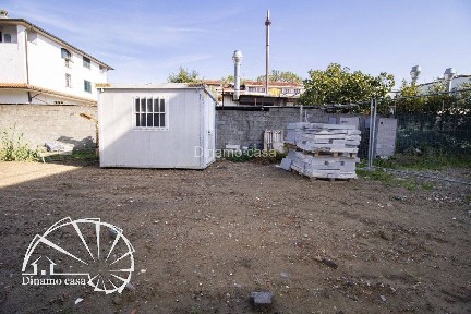 Trilocale nuovo, piano terra, Centro, Agliana
