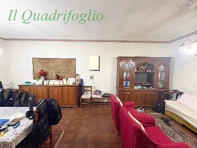 Quarrata, Via Larga, 37