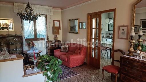 Appartamento ottimo stato, piano rialzato, Centro, Montale