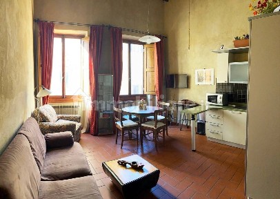 Trilocale via di Santa Lucia 2, Borgo Ognissanti - Il Prato, Firenze