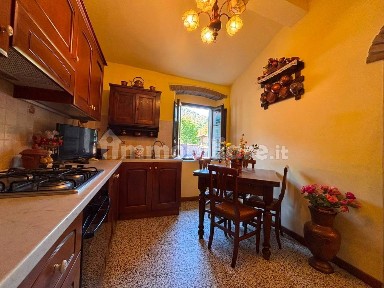 Trilocale Strada Regionale Pistoiese, Le Piastre, Pistoia