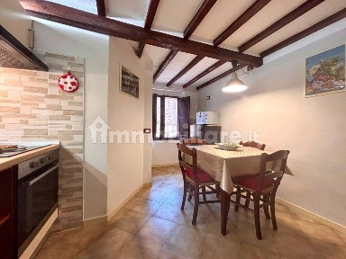 Bilocale via Borgo Albanese 8, Centro Storico, Pistoia