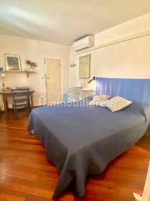 Bilocale Lungarno Serristori, San Niccolò, Firenze