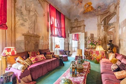 Firenze, Santo Spirito, Via Maggio