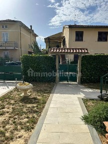 Appartamento ottimo stato, piano terra, Centro, Agliana