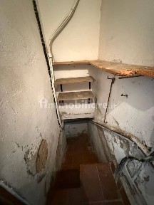 Trilocale buono stato, piano terra, Centro Storico, Pistoia