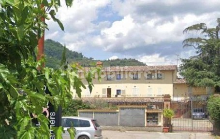 Appartamento via via Dioniso Anzillotti 4, Centro, Pescia