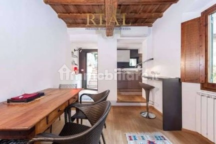 Quadrilocale via san Niccolò, 19, San Niccolò, Firenze
