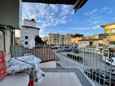 Bilocale ottimo stato, primo piano, Centro, Pescia