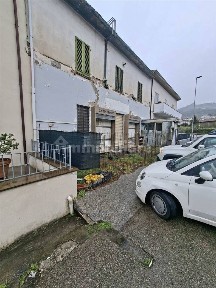 Appartamento da ristrutturare, primo piano, Fognano, Montale