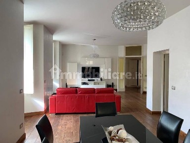 Appartamento via dei Bardi, San Niccolò, Firenze