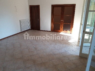 Trilocale nuovo, secondo piano, Montecatini-Terme