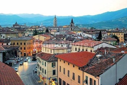 Appartamento ottimo stato, primo piano, Piazza della Sala, Pistoia