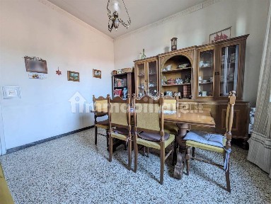 Appartamento da ristrutturare, piano terra, Centro, Agliana