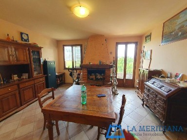 Trilocale buono stato, primo piano, Centro, Lamporecchio