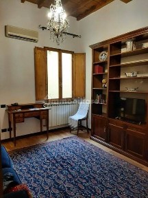 Firenze, Sant'Ambrogio, Via Ghibellina