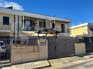Villa a schiera via Eugenio Montale, 15, Centro, Margherita di Savoia