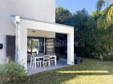 Villa bifamiliare via Temi 3/A, Partanna, Palermo