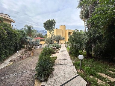 Villa unifamiliare viale Margherita di Savoia, Castelforte, Palermo