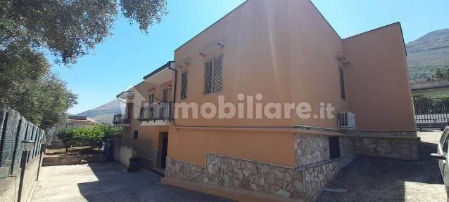 Villa unifamiliare via Passo d'Acqua, Centro, Carini