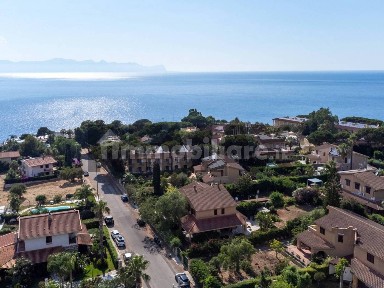 Villa bifamiliare Contrada Paterna, Terrasini